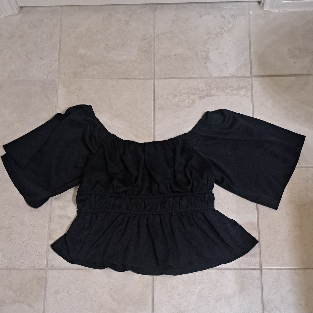 Sofia by Sofia Vergara Black Ruffled Peplum Blouse